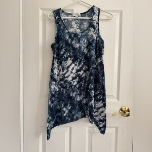 2/$10* Sz M Tank Top Medium with High / Low hem